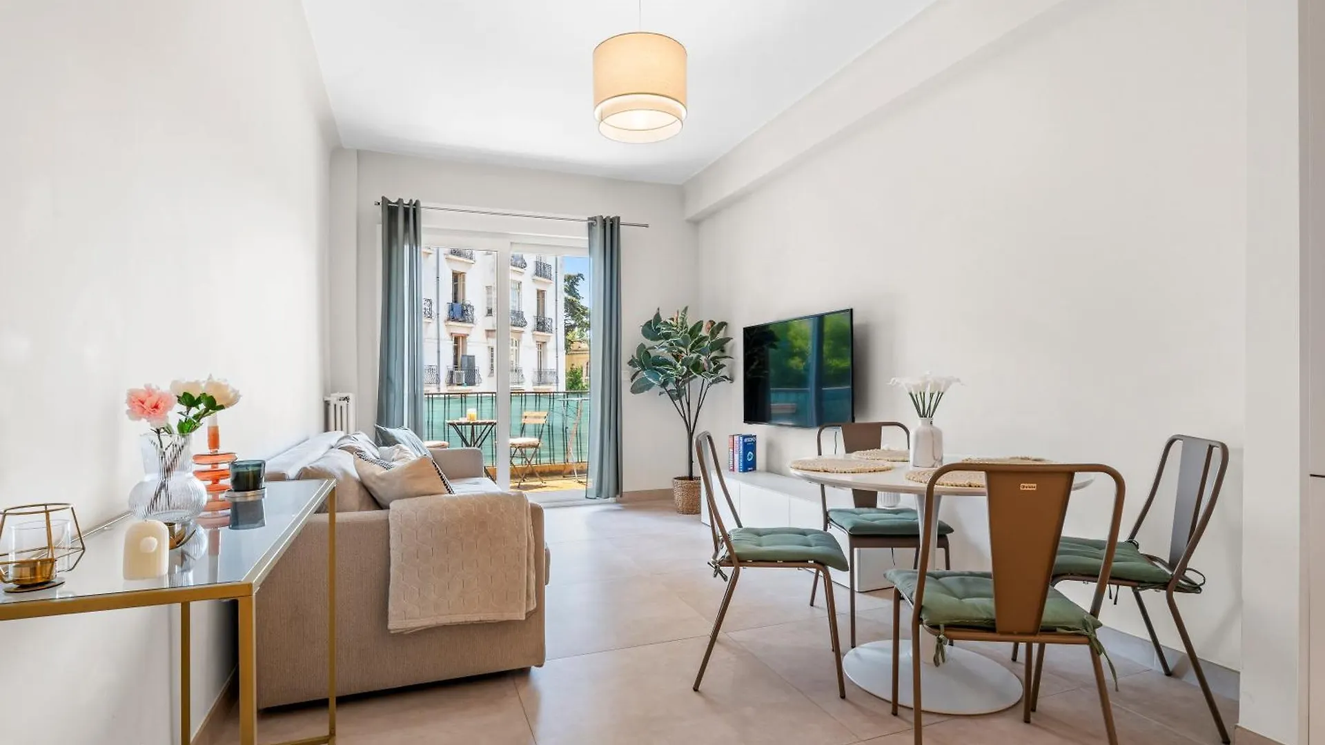 Nice & Cosy - Central Apartment location