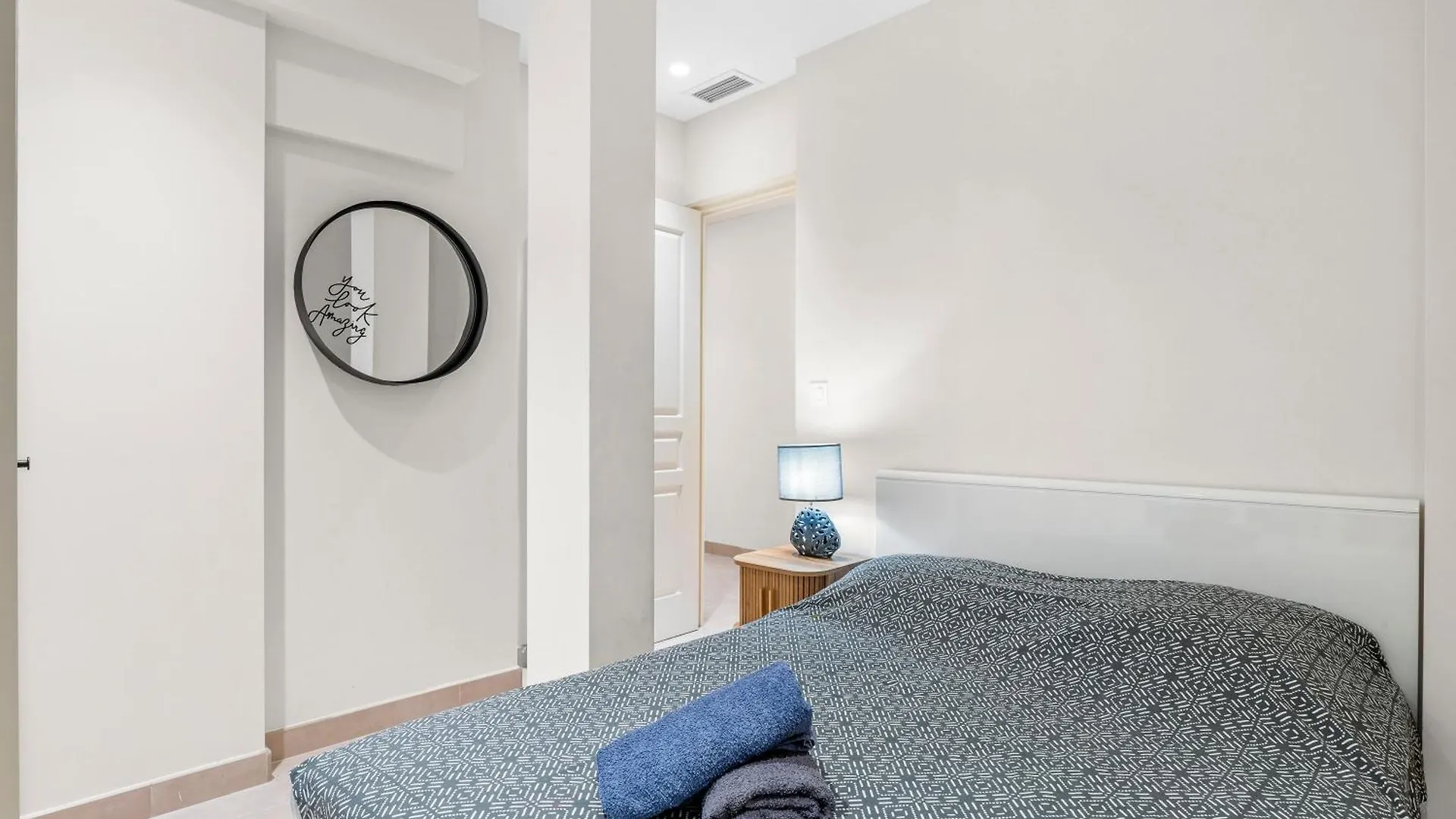 Nice & Cosy - Central Apartment 0*,